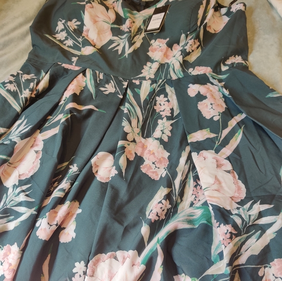 City chic fresh floral jade . 14w & 18w New in package - Picture 4 of 9